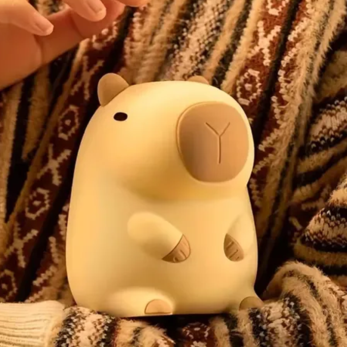 Luz LED Capibara Recargable – Lámpara de Silicona con 7 Colores y Toque Mágico