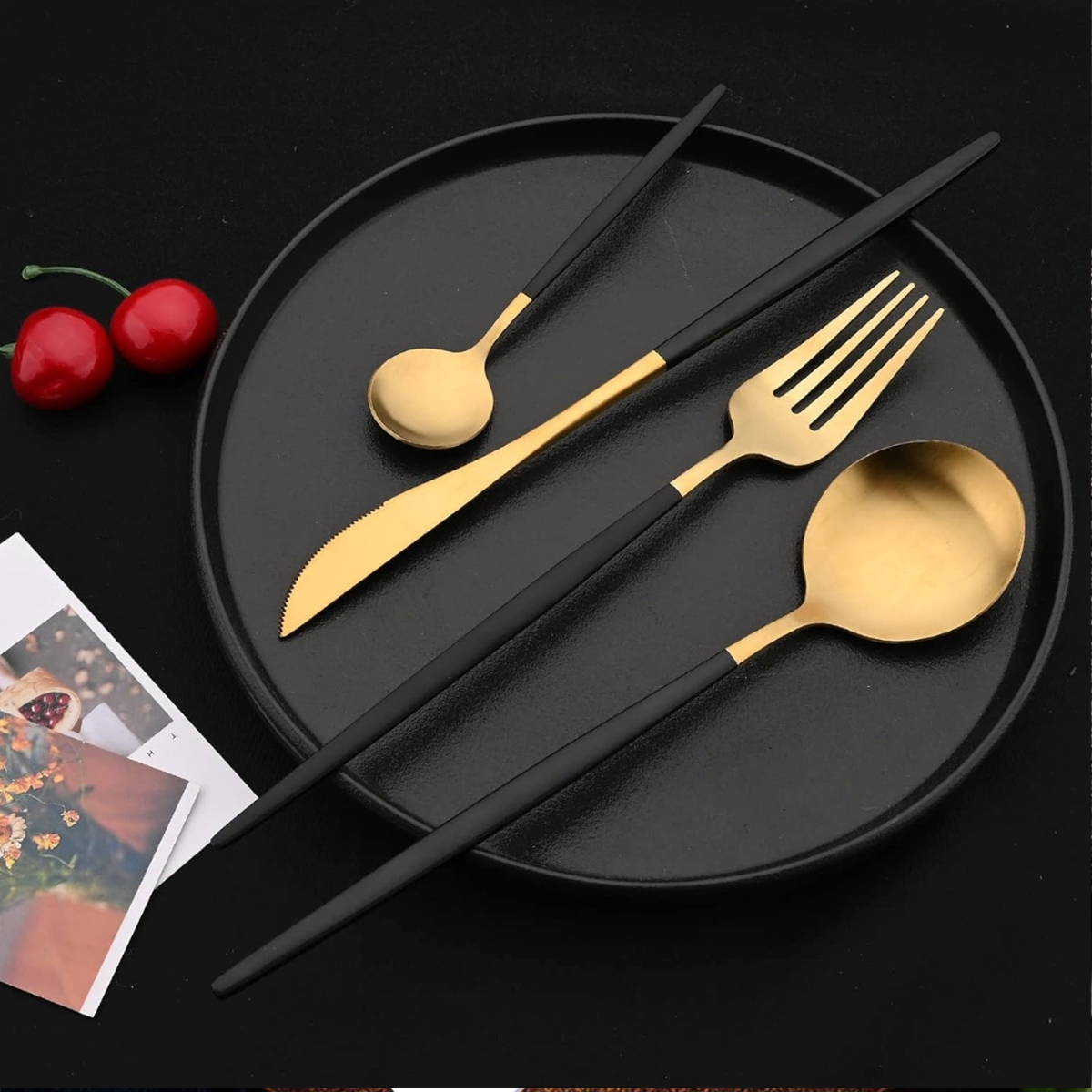 Juego de Cubiertos Dorados de Acero 24K Inoxidable – 24 Piezas con Caja de Lujo